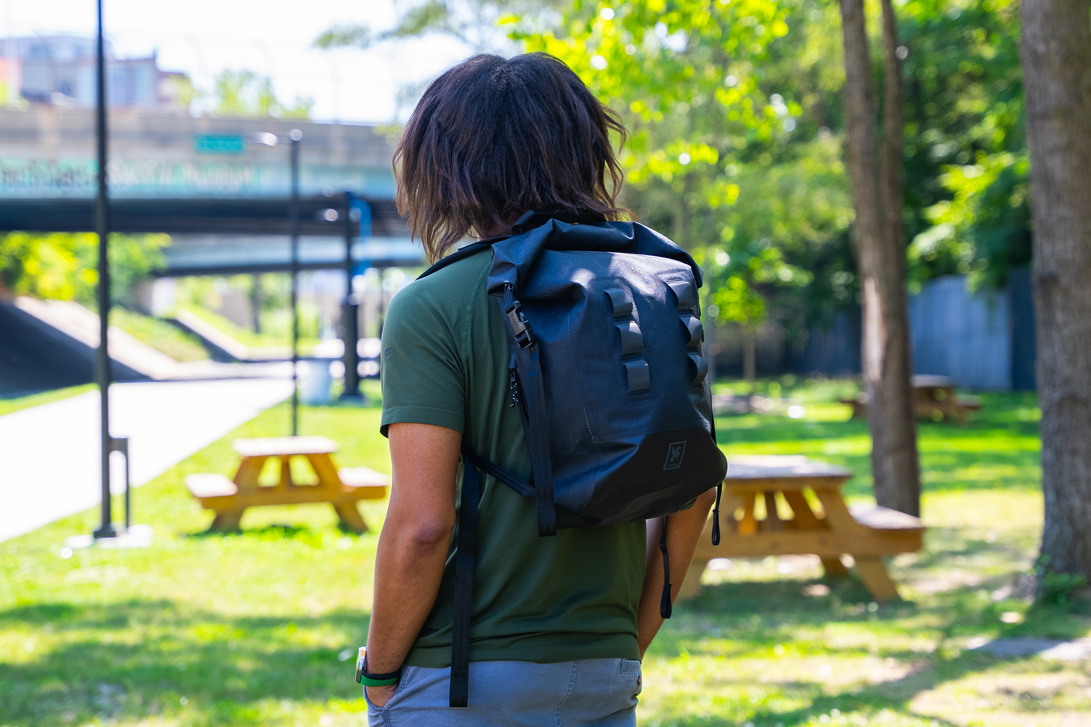 Illustrative example of backpack 20l