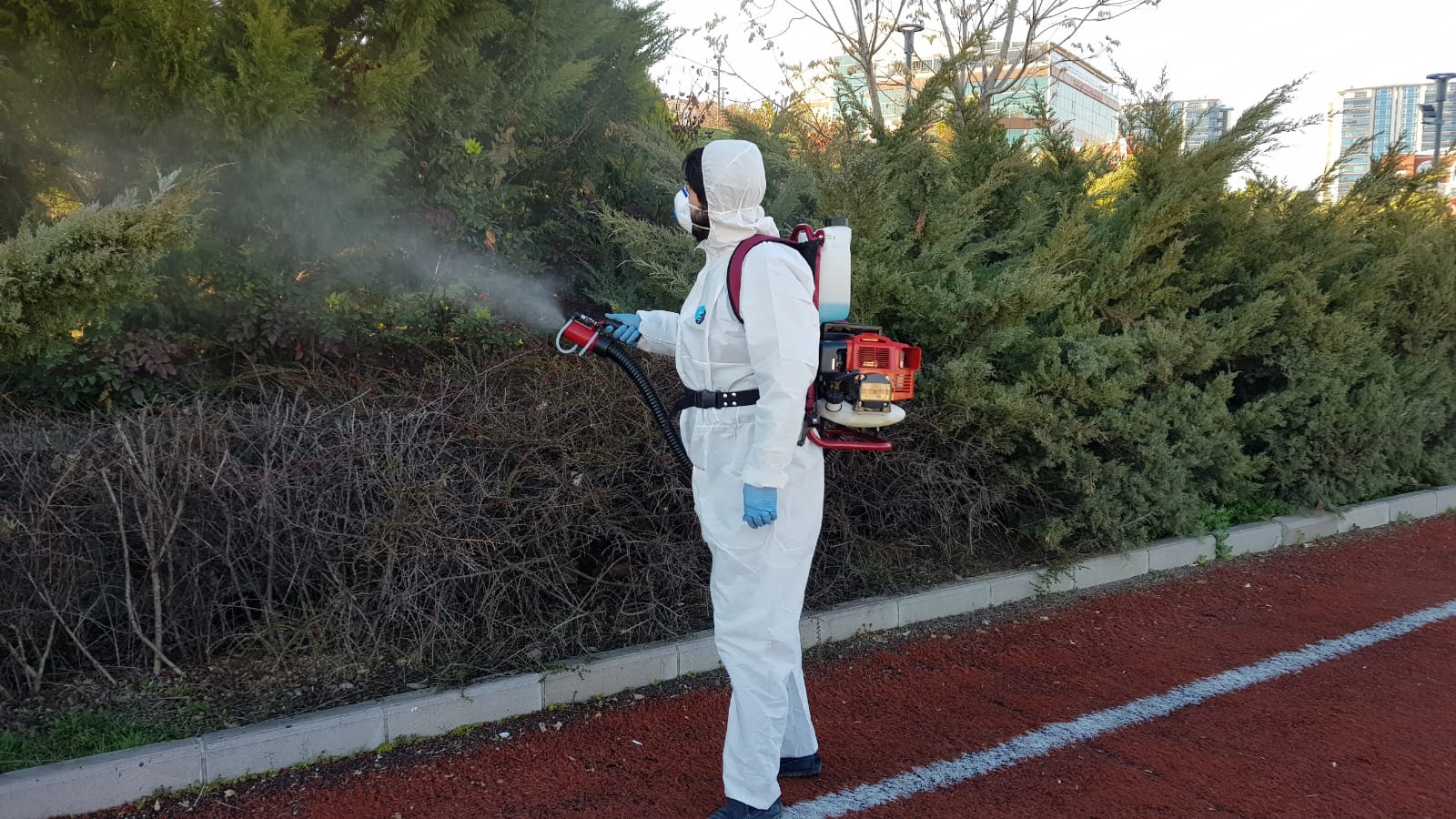 Illustrative example of backpack fogger