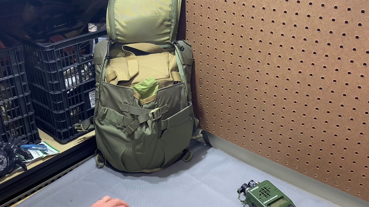 Illustrative example of backpack turtling