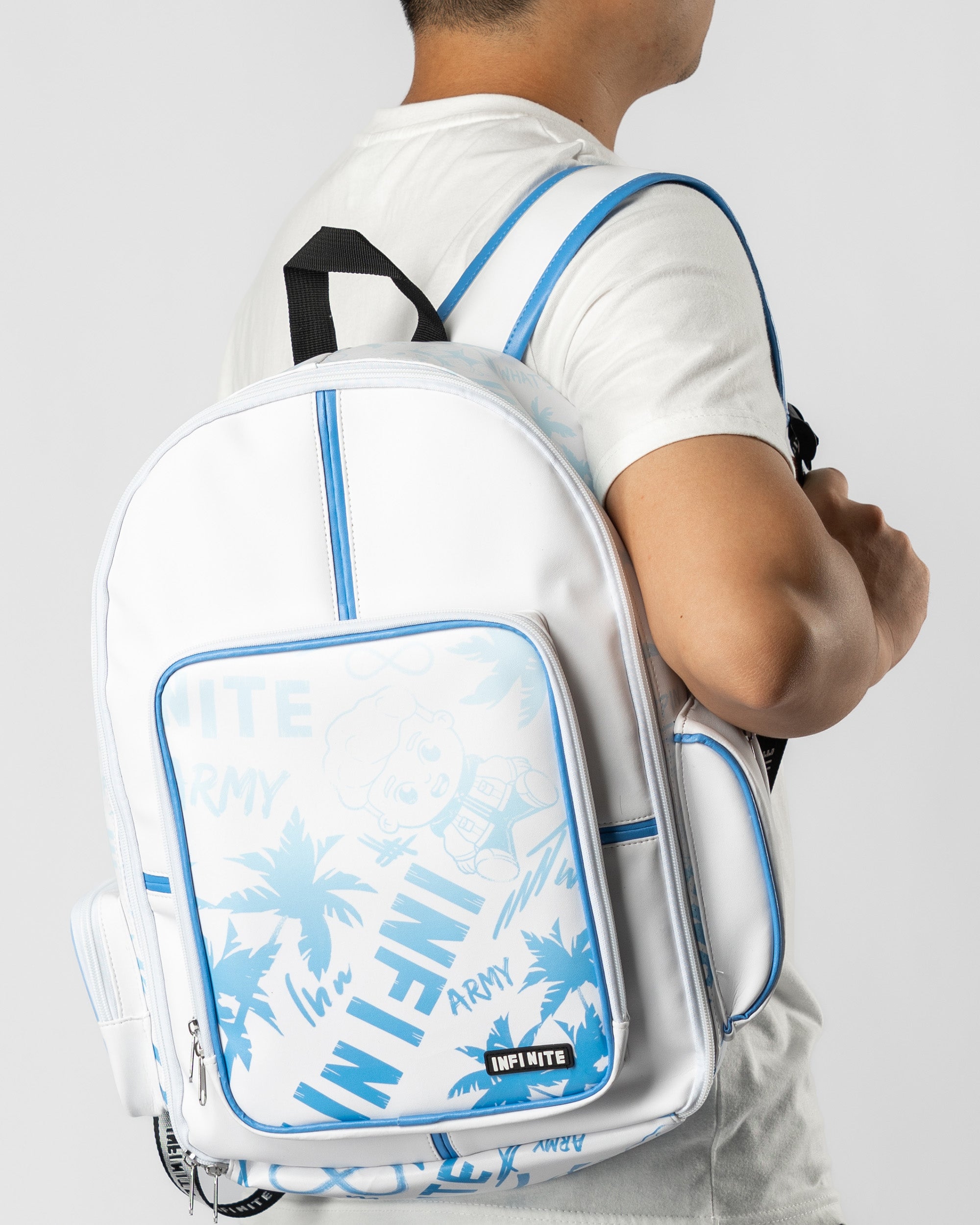 Illustrative example of caylus backpack