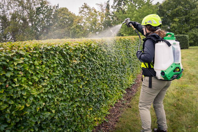 Illustrative example of flow zone backpack sprayer