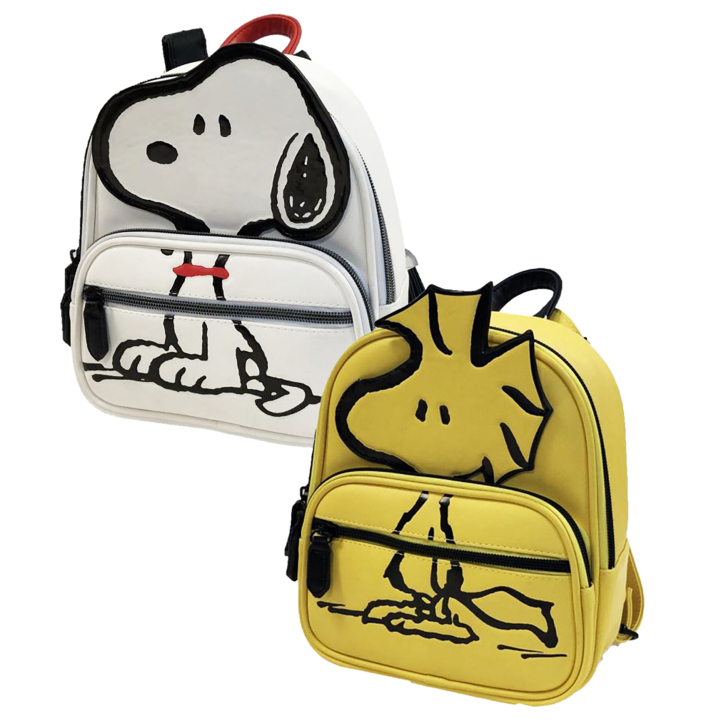 Illustrative example of peanuts snoopy backpack