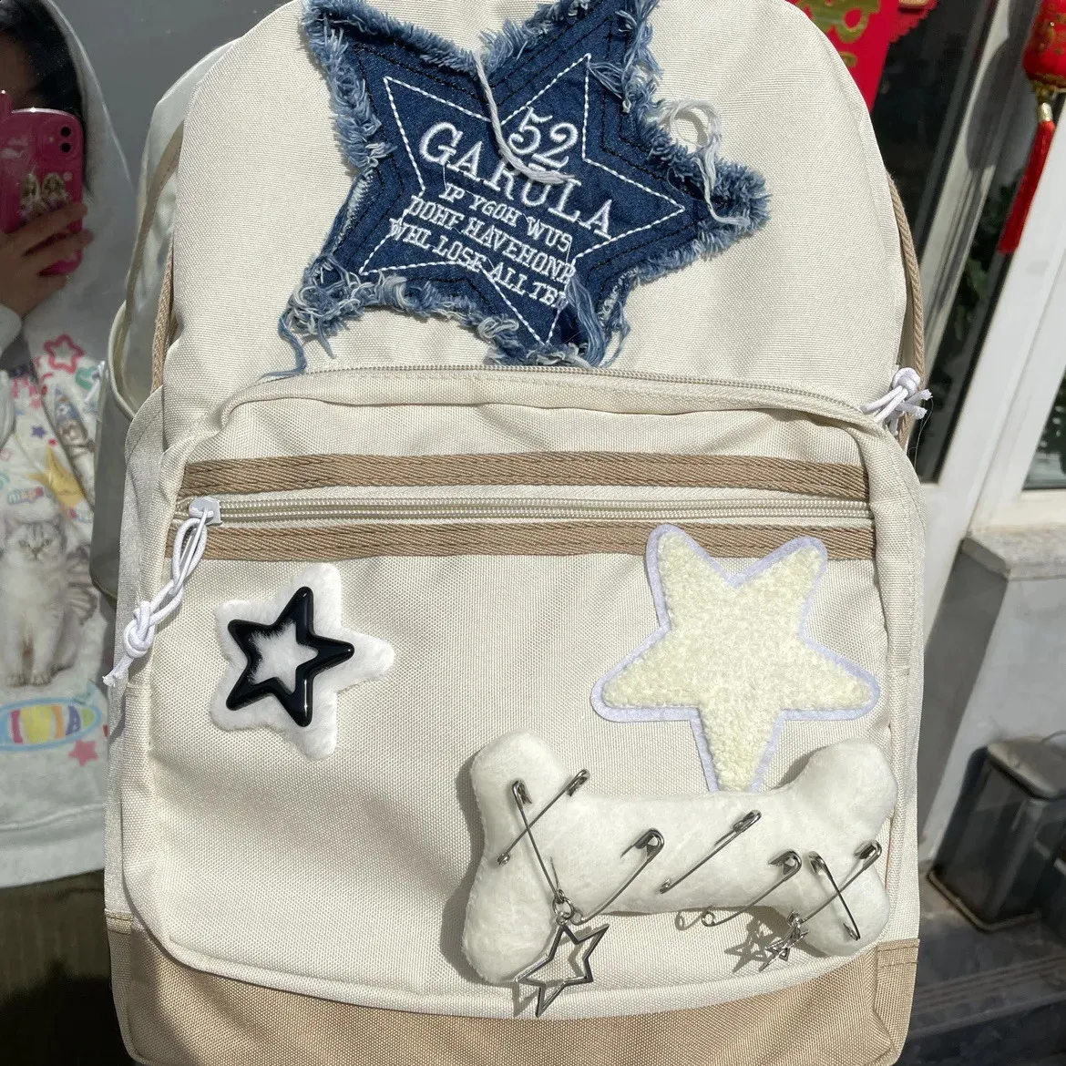 Illustrative example of star backpack