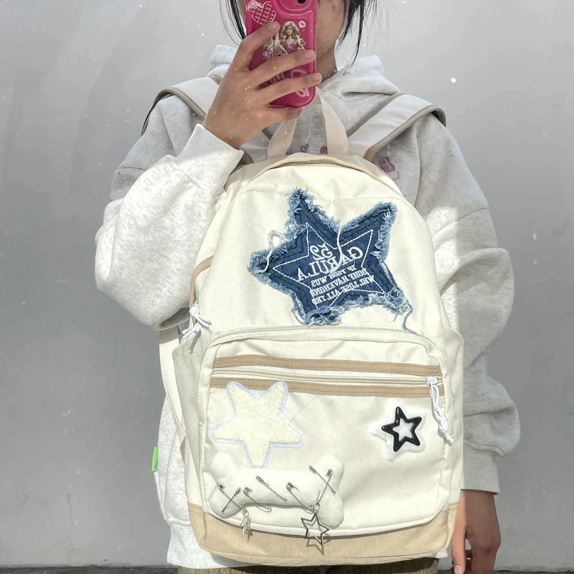 Illustrative example of star backpack
